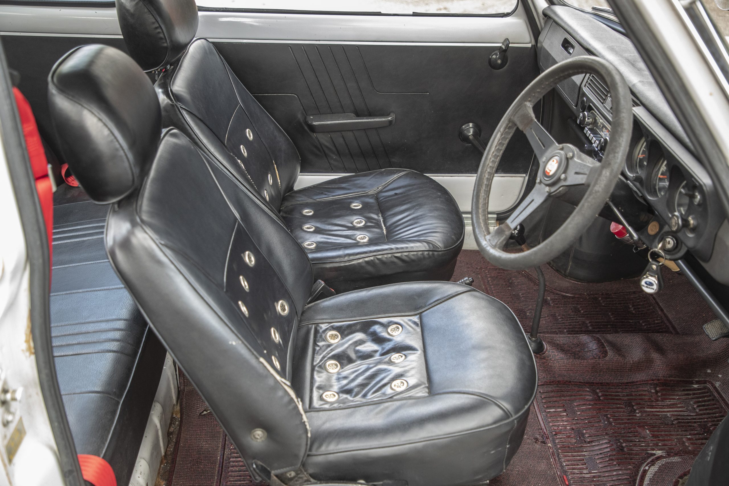 Tiny Happy People: Driving a titchy classic kei car is big fun | Hagerty UK