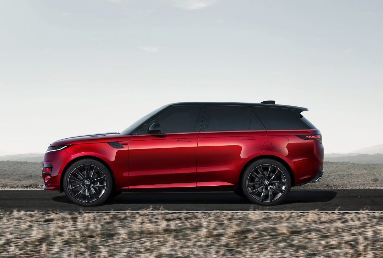 New Range Rover Sport debuts with allelectric version to follow in 2024 Hagerty UK