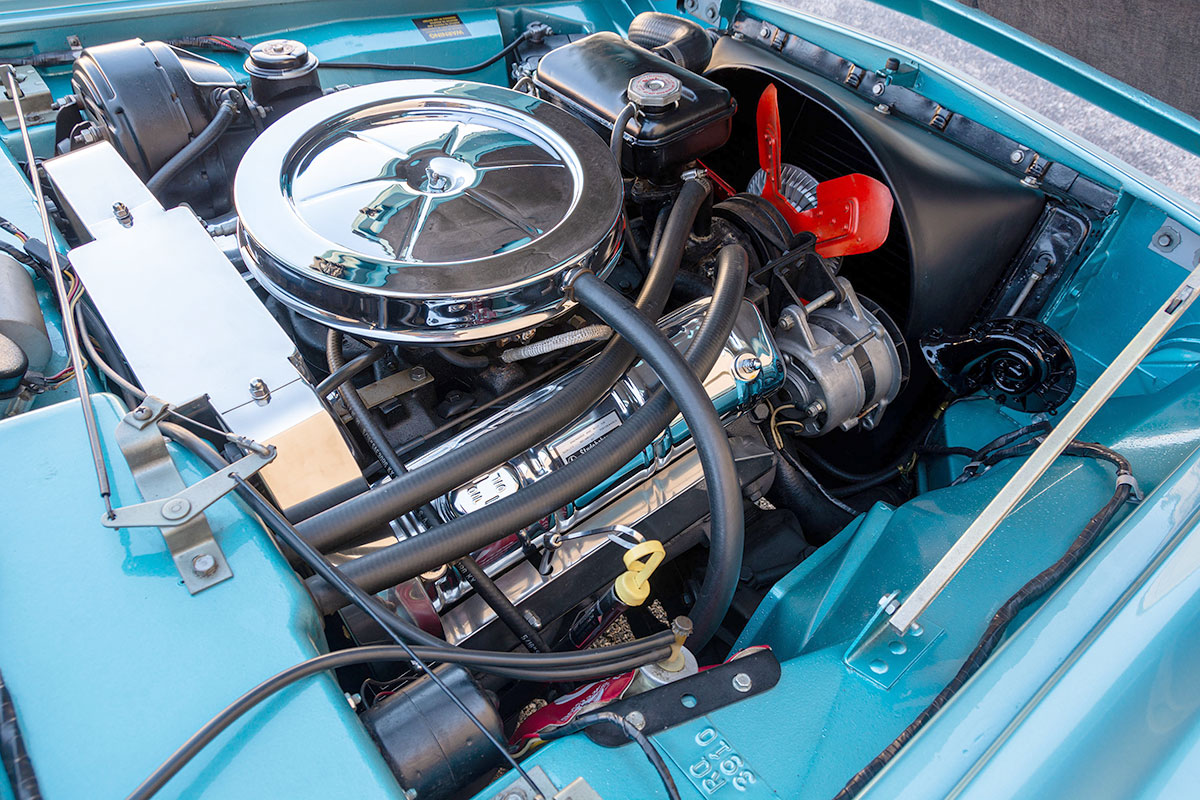 Studebaker Avanti engine