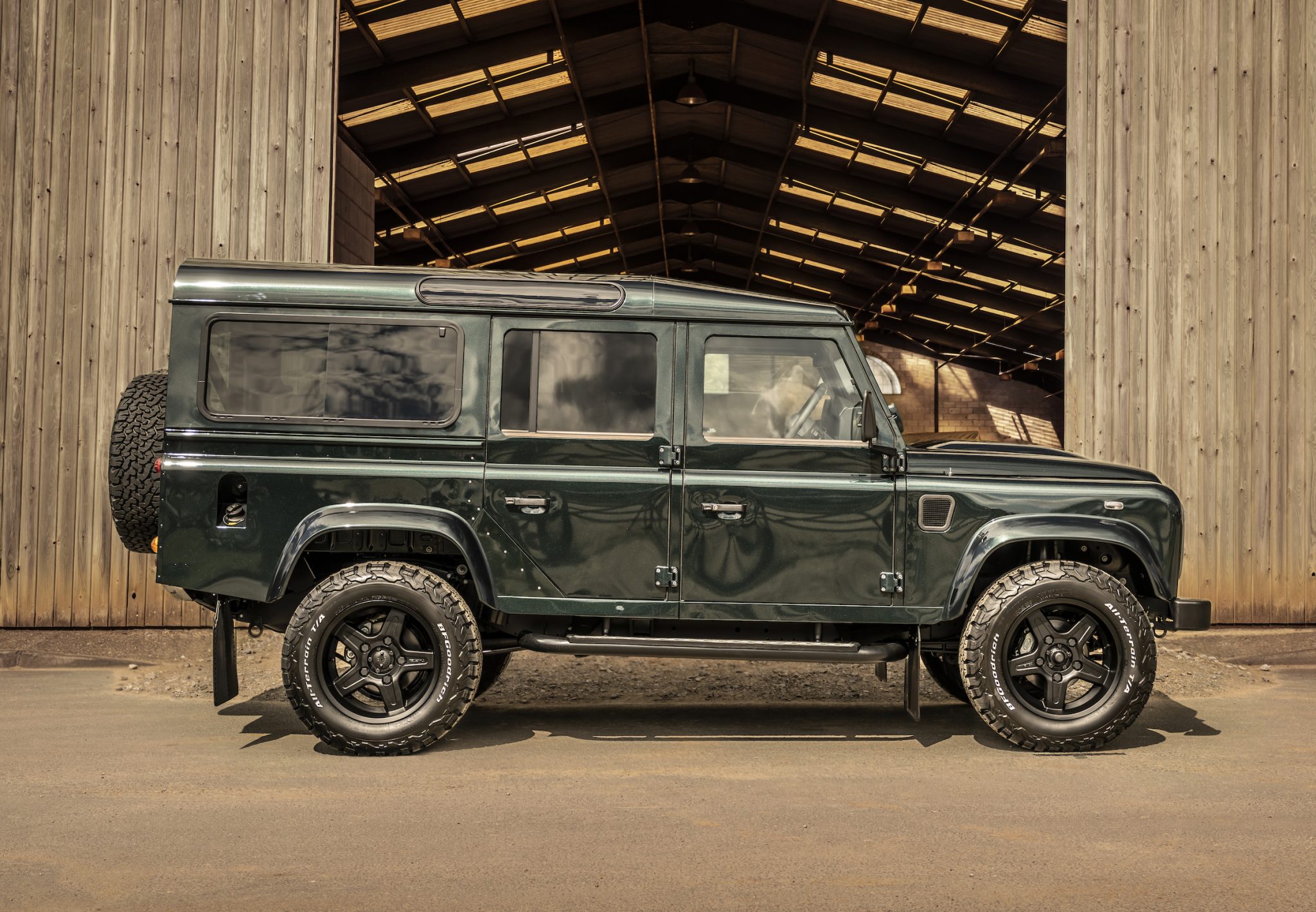 The last 16 newold Land Rover Defenders are for sale Hagerty UK