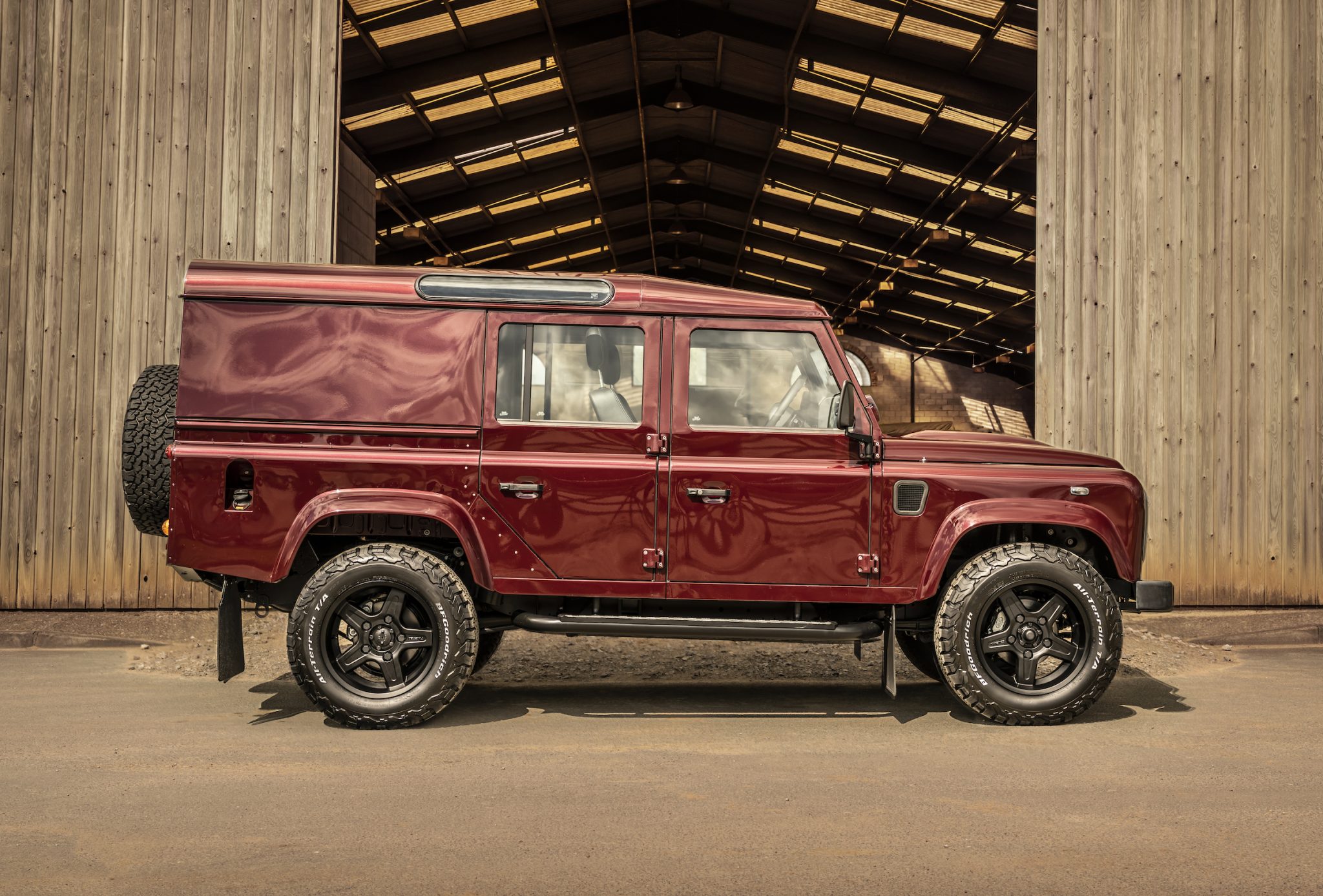 The last 16 newold Land Rover Defenders are for sale Hagerty UK