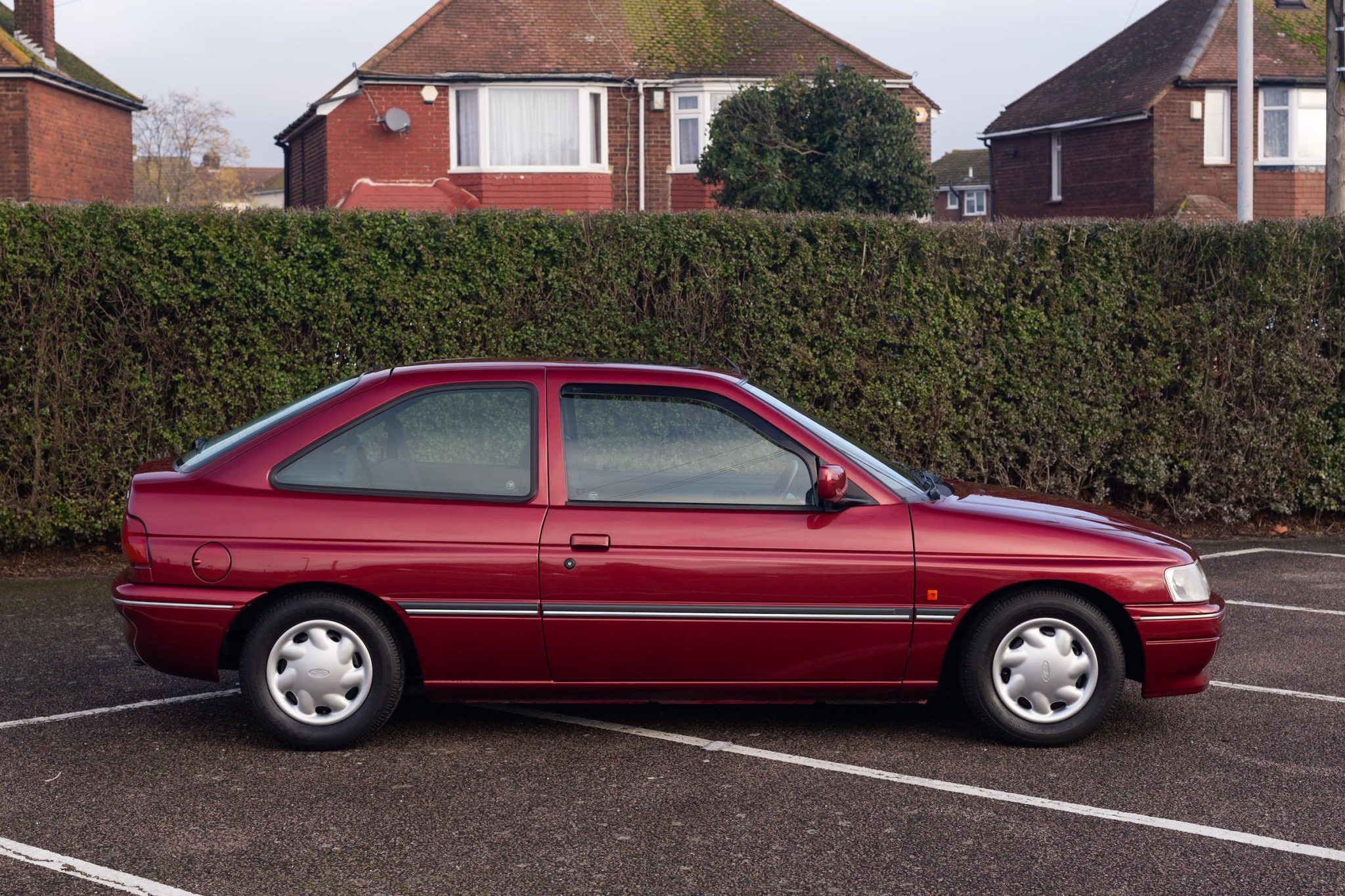 Unexceptional Classifieds: Ford Escort Mk5 