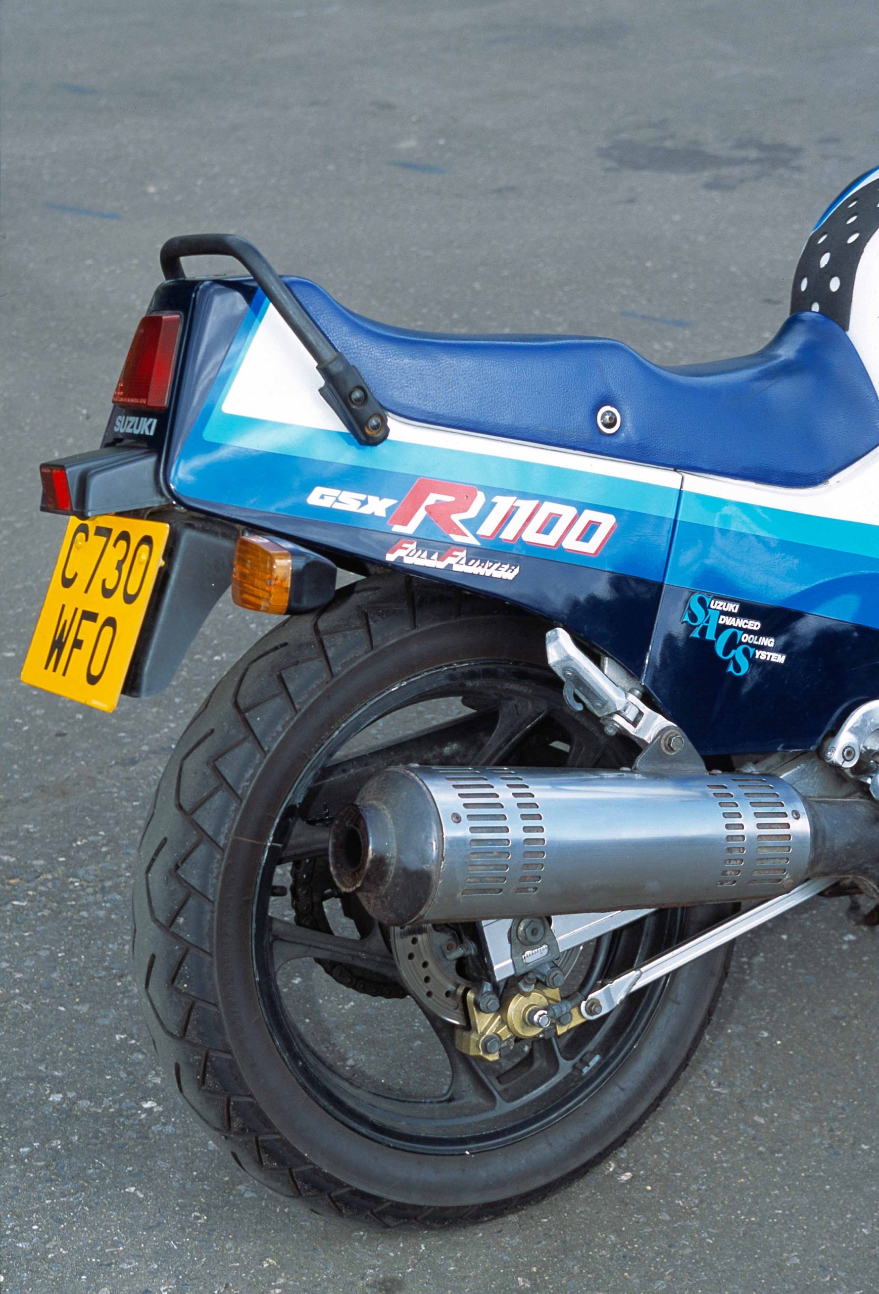 Gsx R 1100 The Suzuki GSX-R1100 was so fast, I had to recalibrate my brain ...