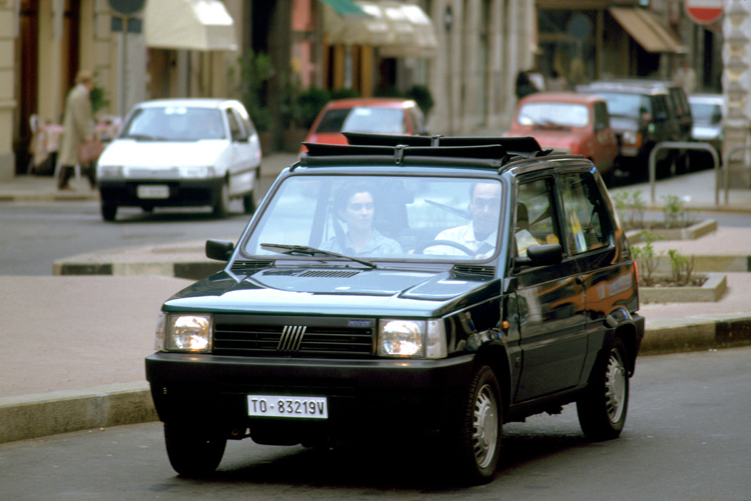 10 Classic Cars for an Oil Crisis