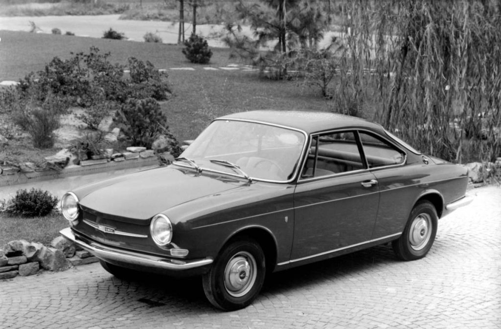 Simca 1000 coupe front three quarter ad black white