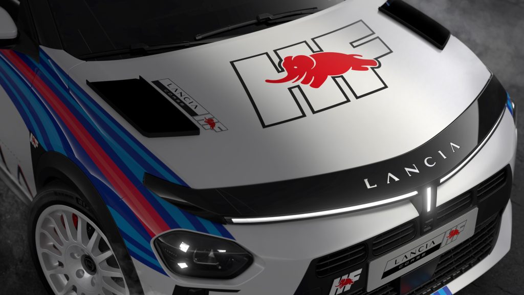 Lancia Ypsilon HF hood detail
