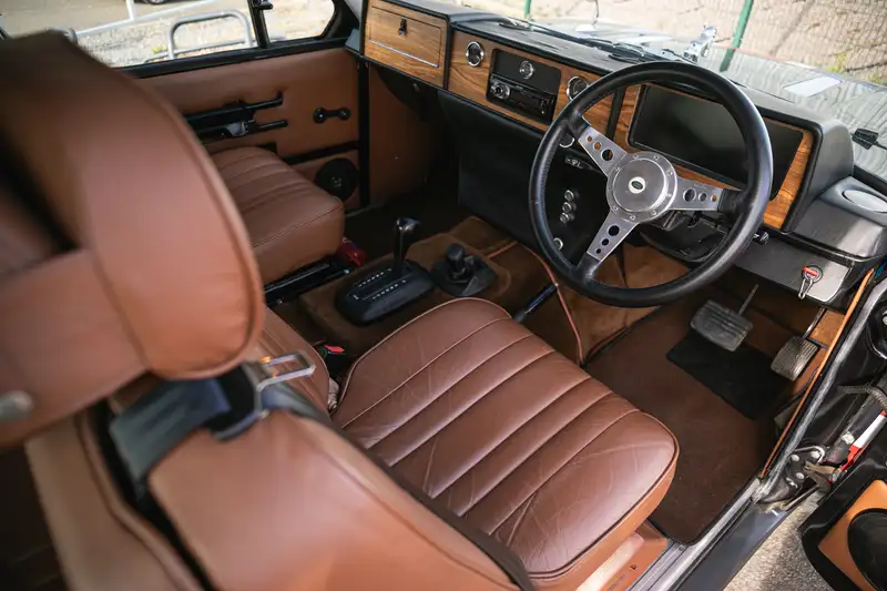 Range Rover AM V12 2