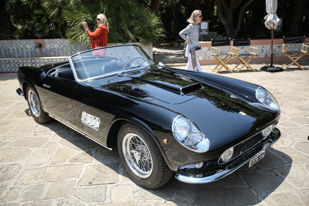 1959-Ferrari-250-GT-California-LWB-Spyder front three quarter