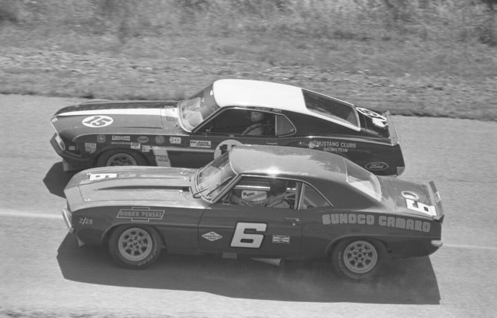 1969-Ford-Mustang-and-Chevrolet-Camaro-Race-Cars-at-Kent-Trans-Am-Race