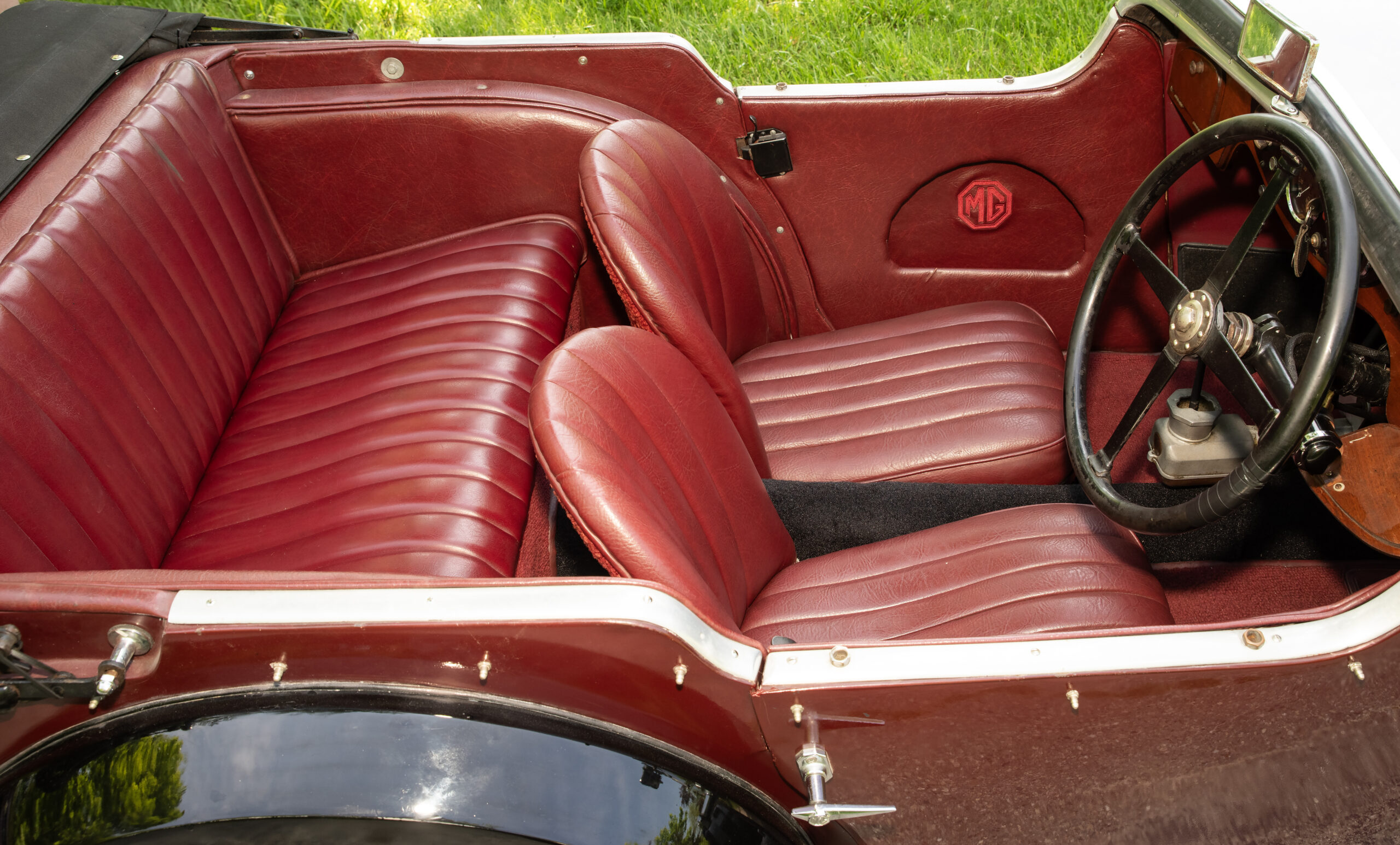 MG-Midget-D-Type interior seats