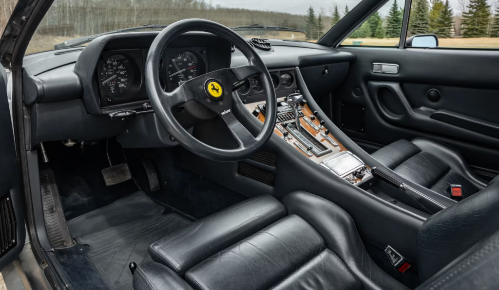 Ferrari 400 GT interior