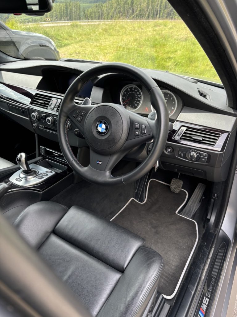BMW M5 E60 cockpit