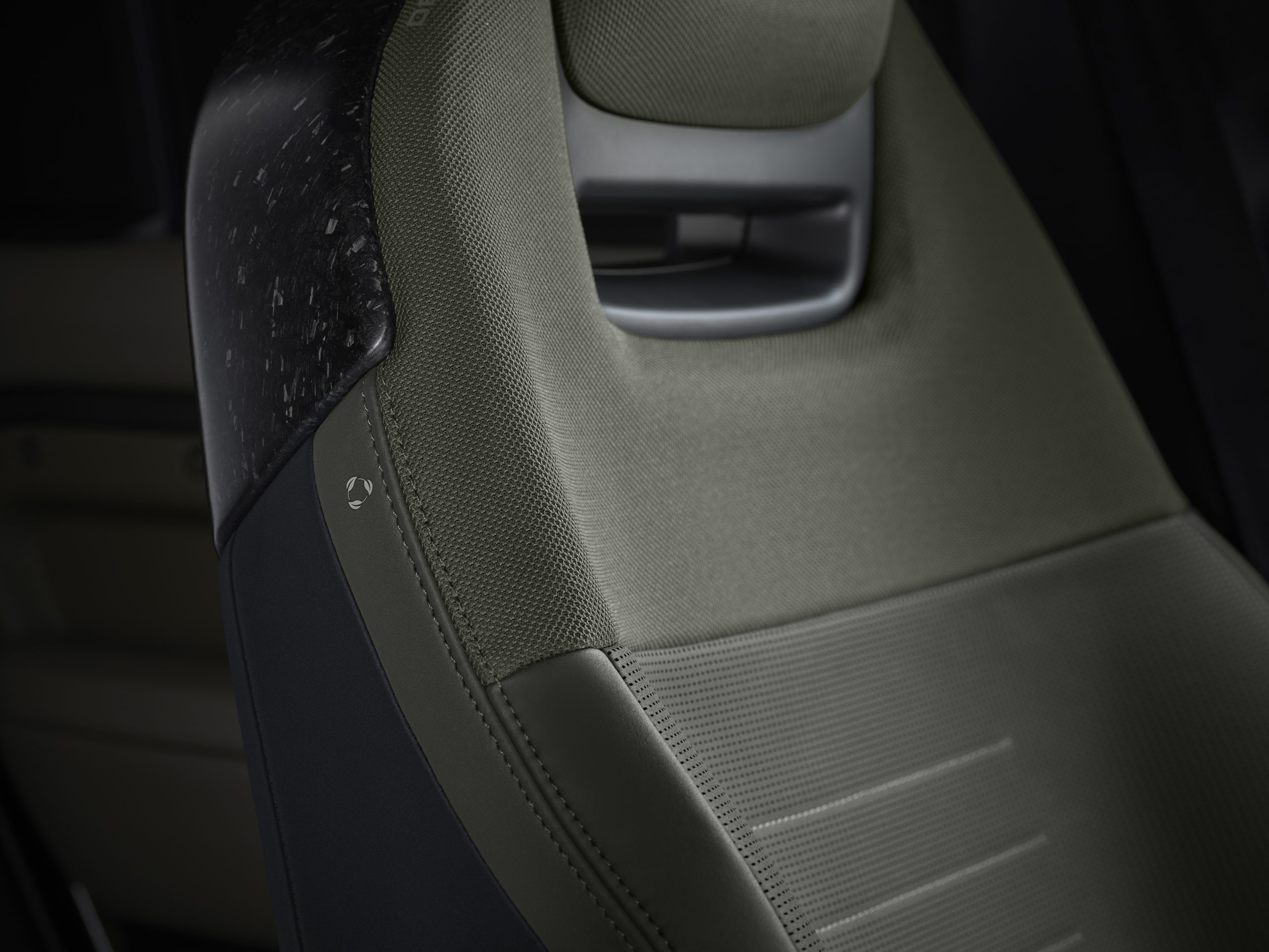 Land Rover Defender OCTA seat detail