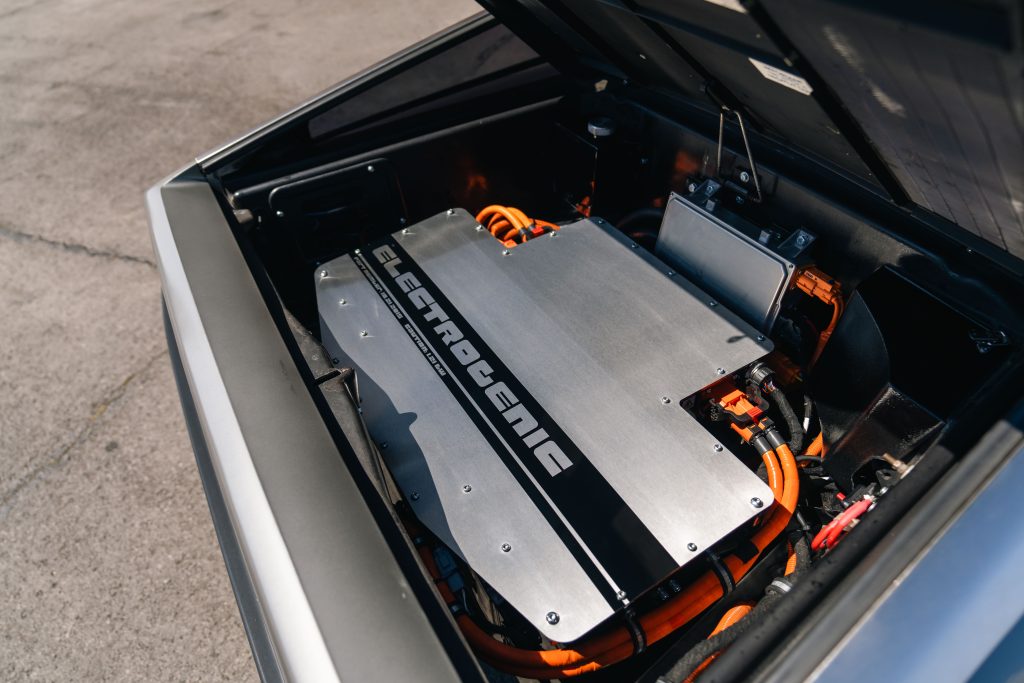 Electrogenic Delorean battery