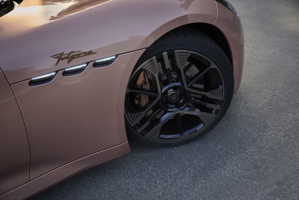 Maserati Folgore wheel tire