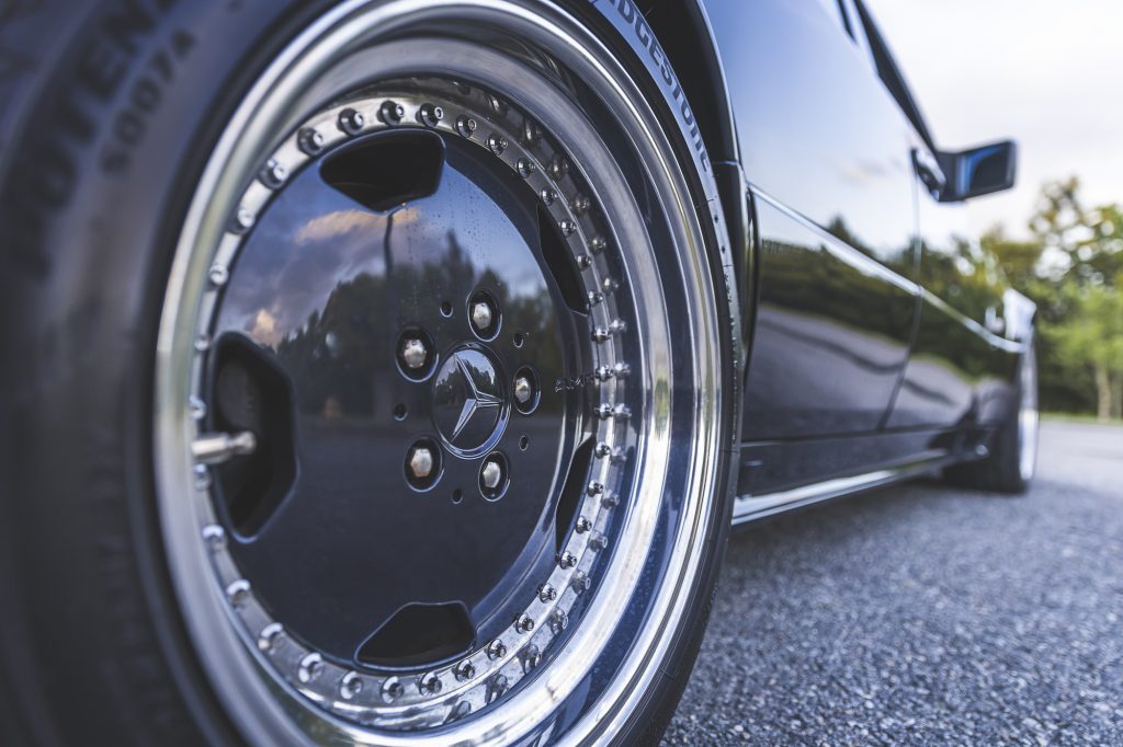 1995 Mercedes-Benz E 60 AMG wheel