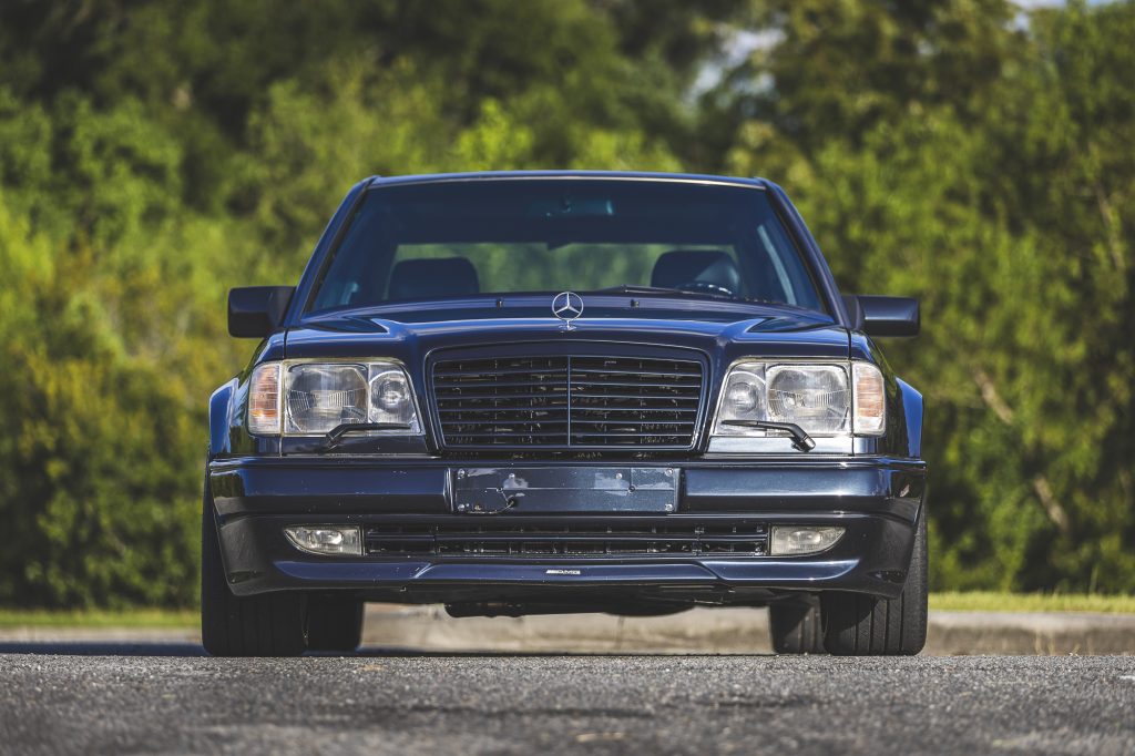 1995 Mercedes-Benz E 60 AMG head on