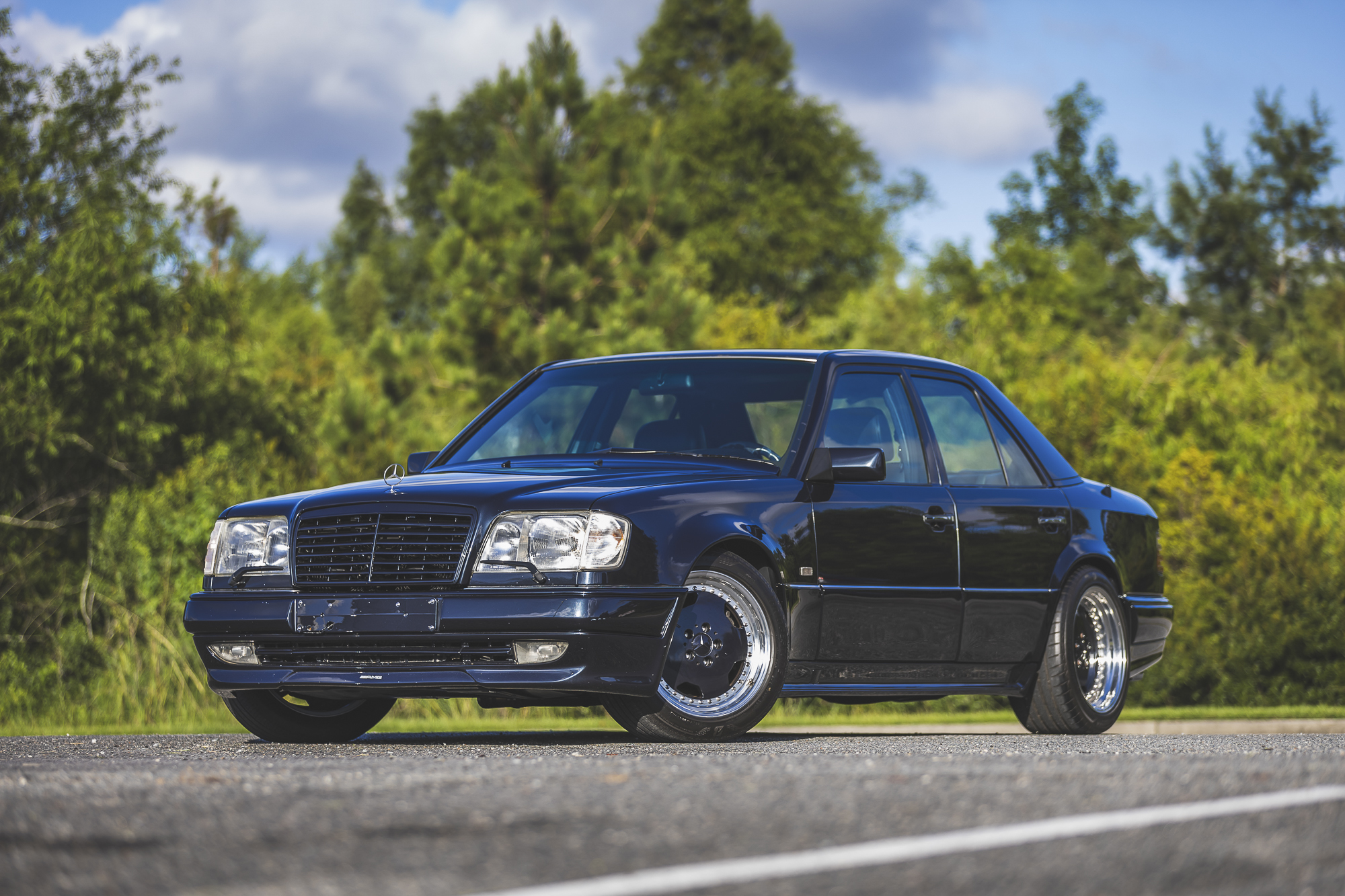 1995 Mercedes-Benz E 60 AMG front 3/4