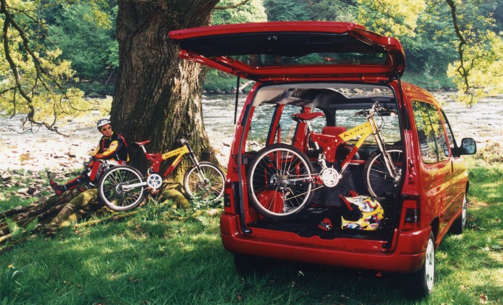 Citroën Berlingo hatch up bikes