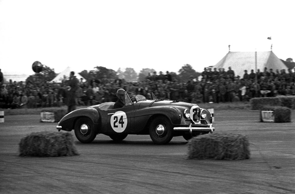 Jowett Jupiter racing 1950 Silverstone