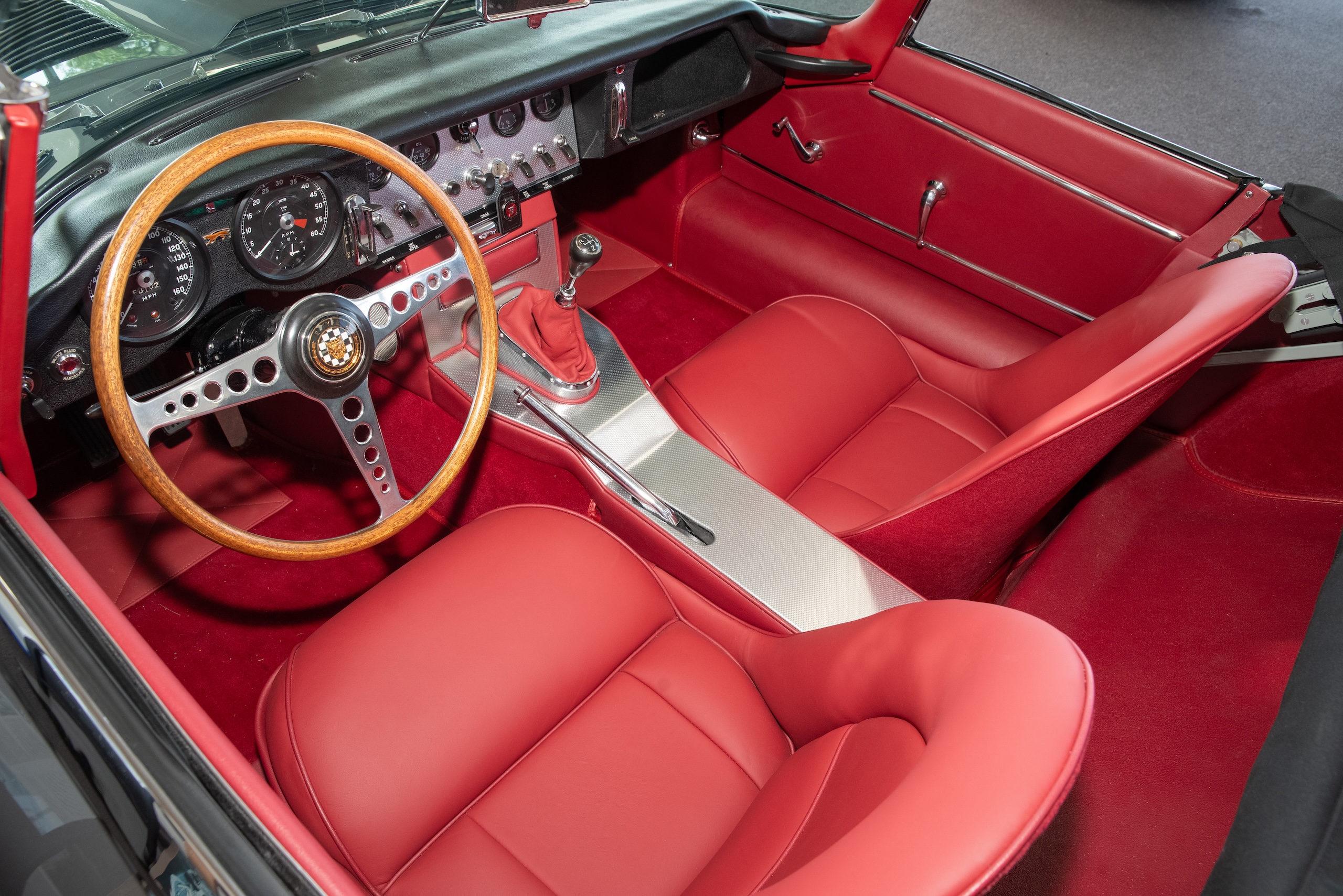 1961 Jaguar E-Type interior seats