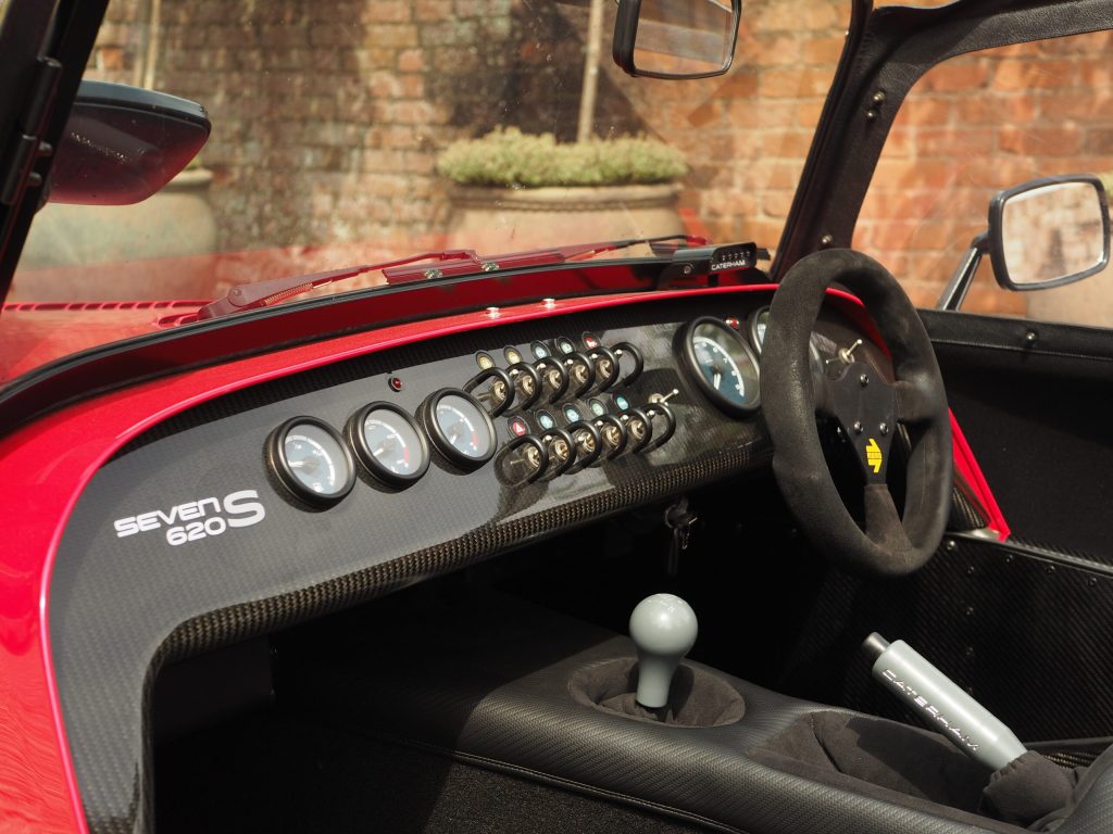 Caterham 620S dash