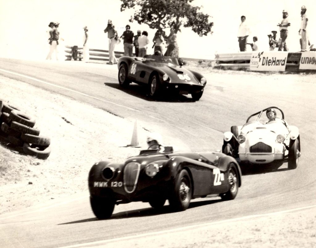 XK120-LT1 vintage black white racing