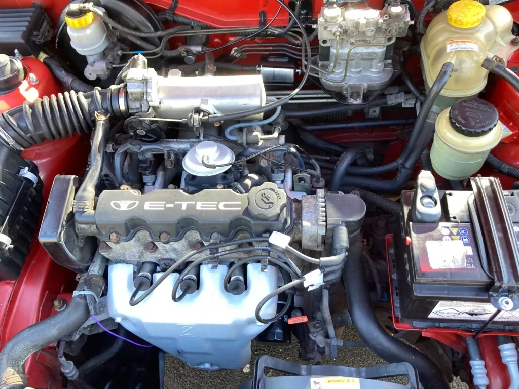 Daewoo Lanos engine