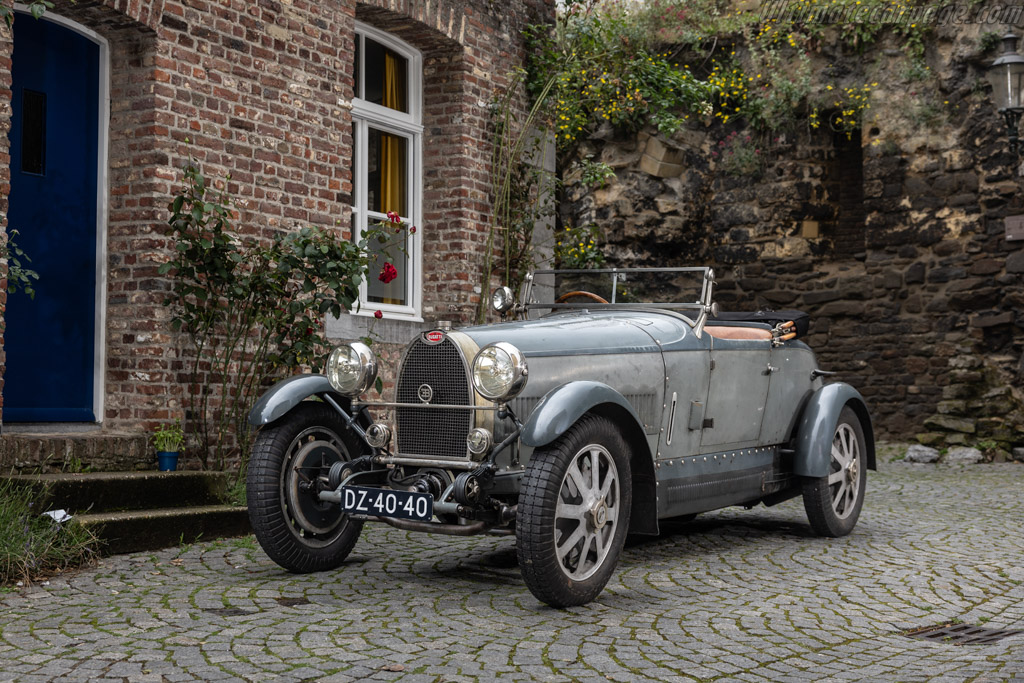 Bugatti Tyhpe 43A Roadster front three quarter