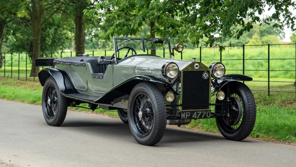 1928 Lancia Lambda front three quarter