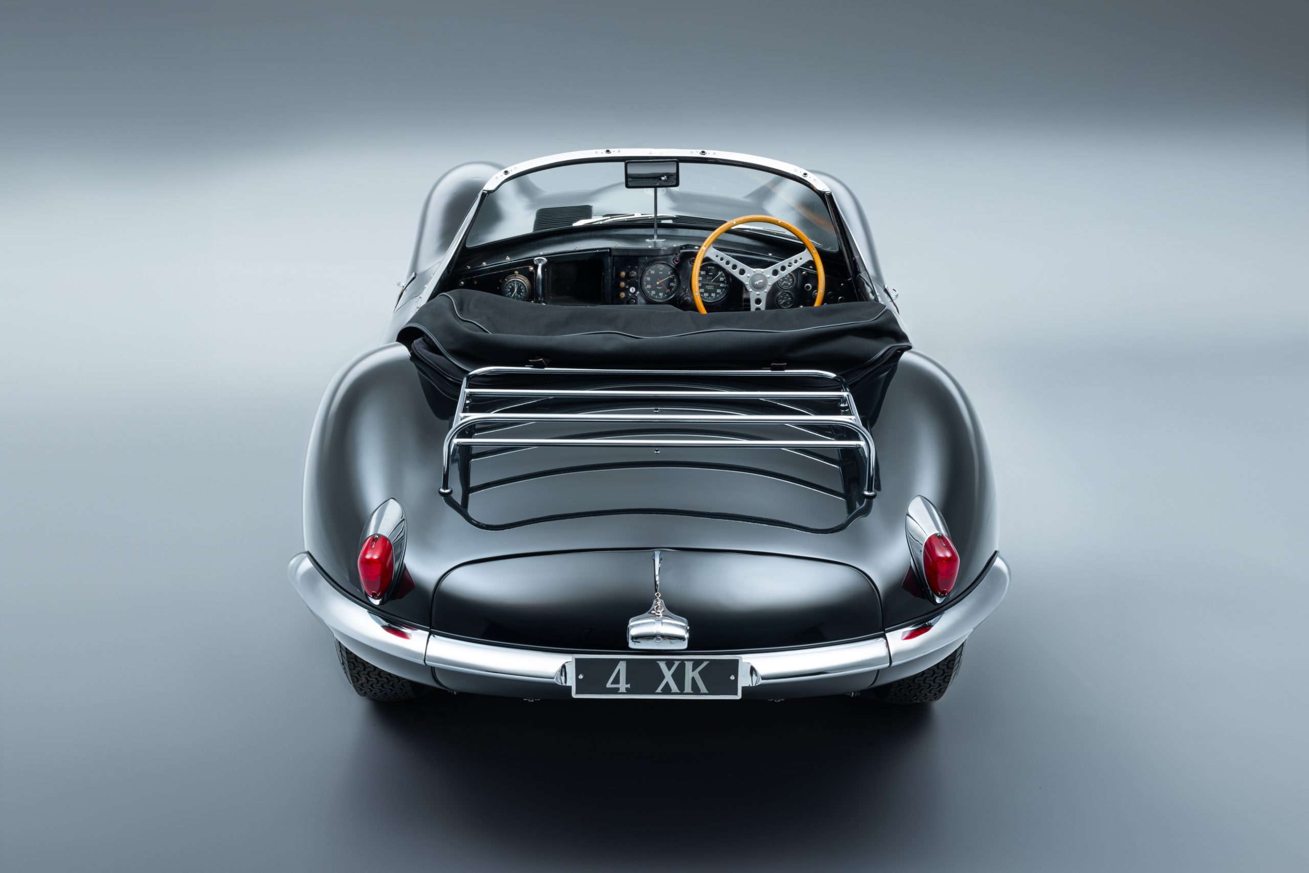 1957-Jaguar-XKSS_rear