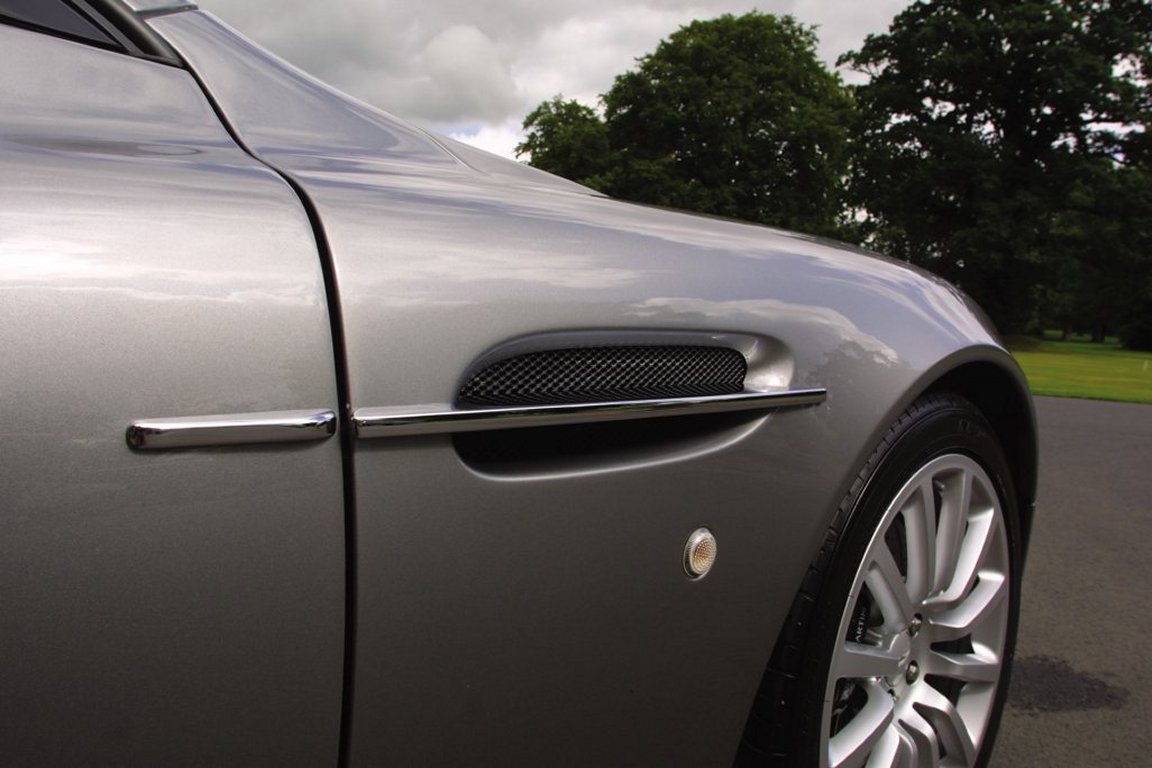 Aston Martin Vanquish front wing close up