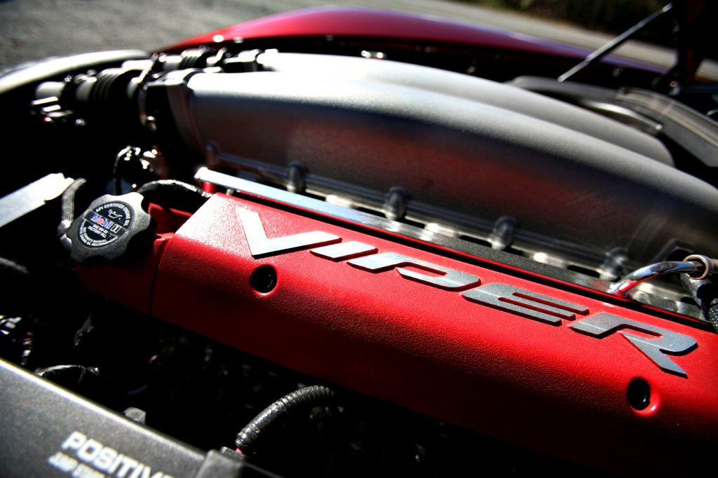 V-10 engine of the 2008 Dodge Viper SRT10