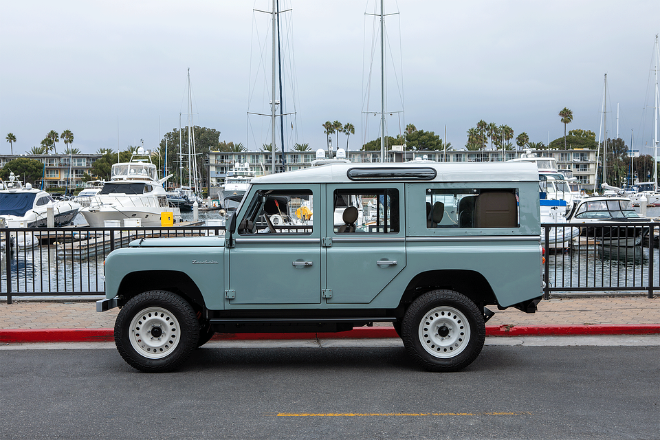 Zero Labs Land Rover 1