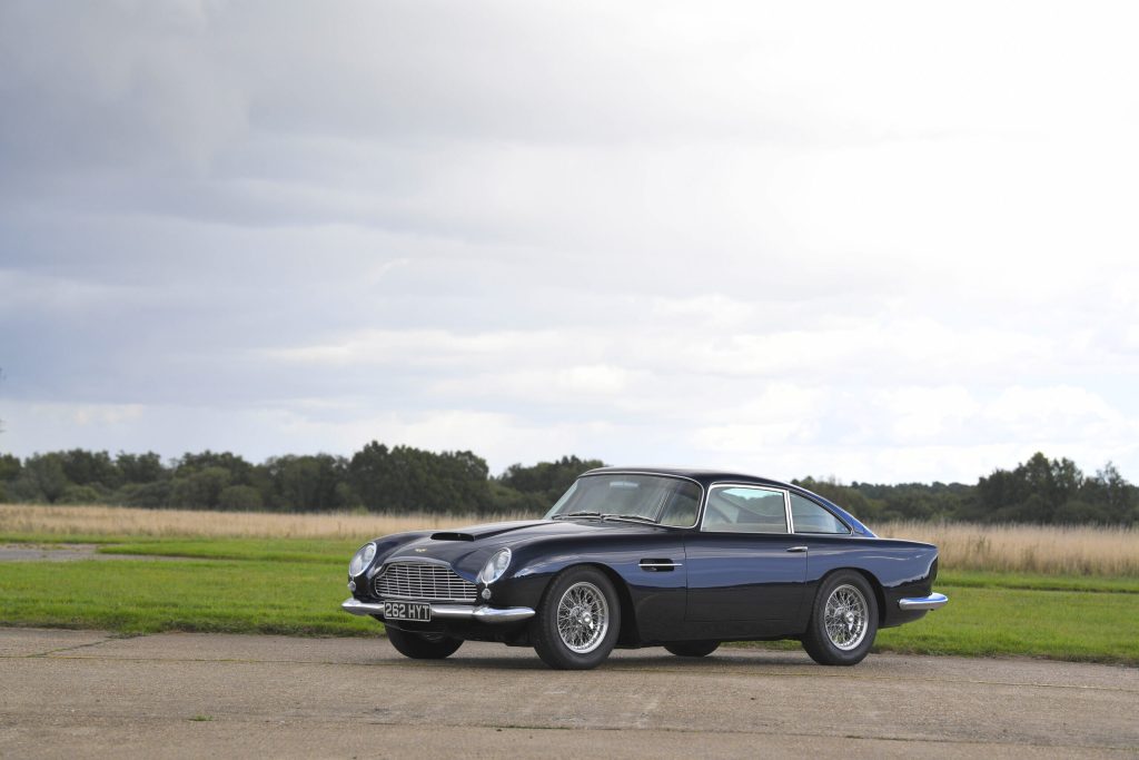 1962-Aston-Martin-DB4-Series-IV-Vantage