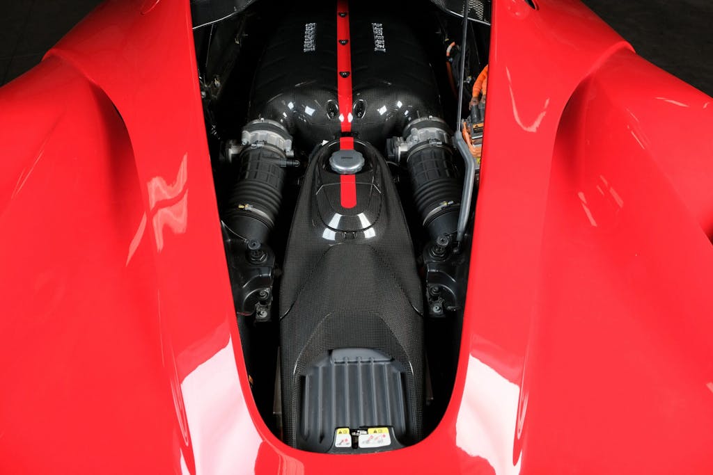 2015 Ferrari LaFerrari engine