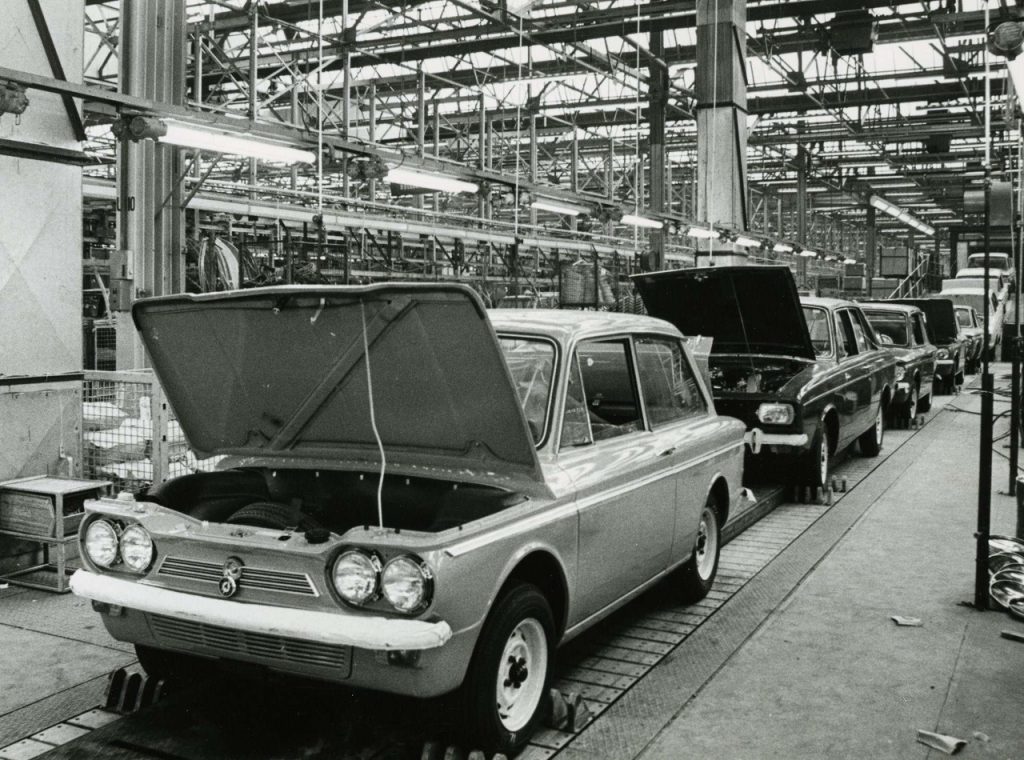 Hillman Imp production line