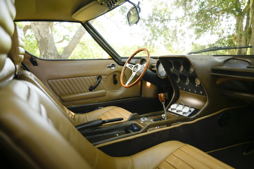 Lamborghini Miura interior