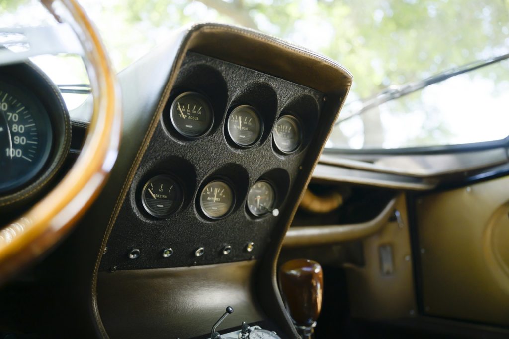 Lamborghini Miura console