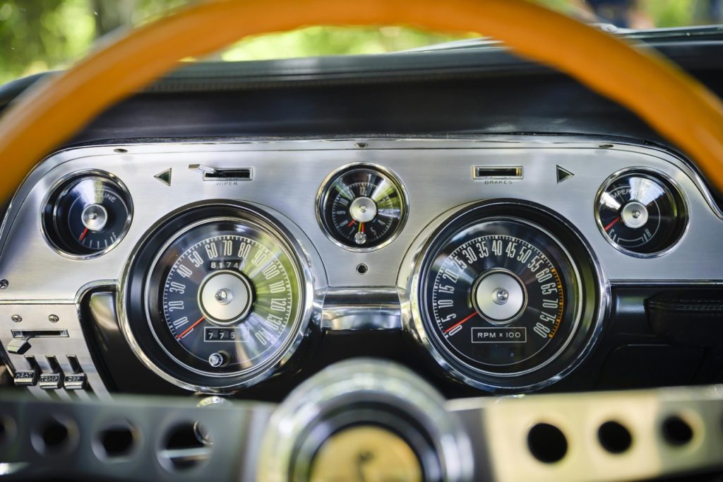 Shelby GT500 gauges