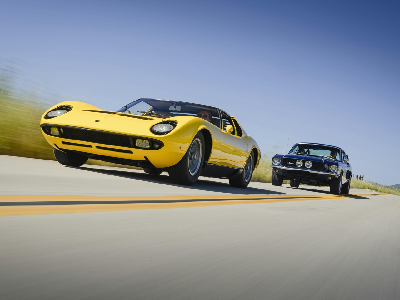 A Mustang GT500 and Lamborghini Miura Come Together for a Power Summit