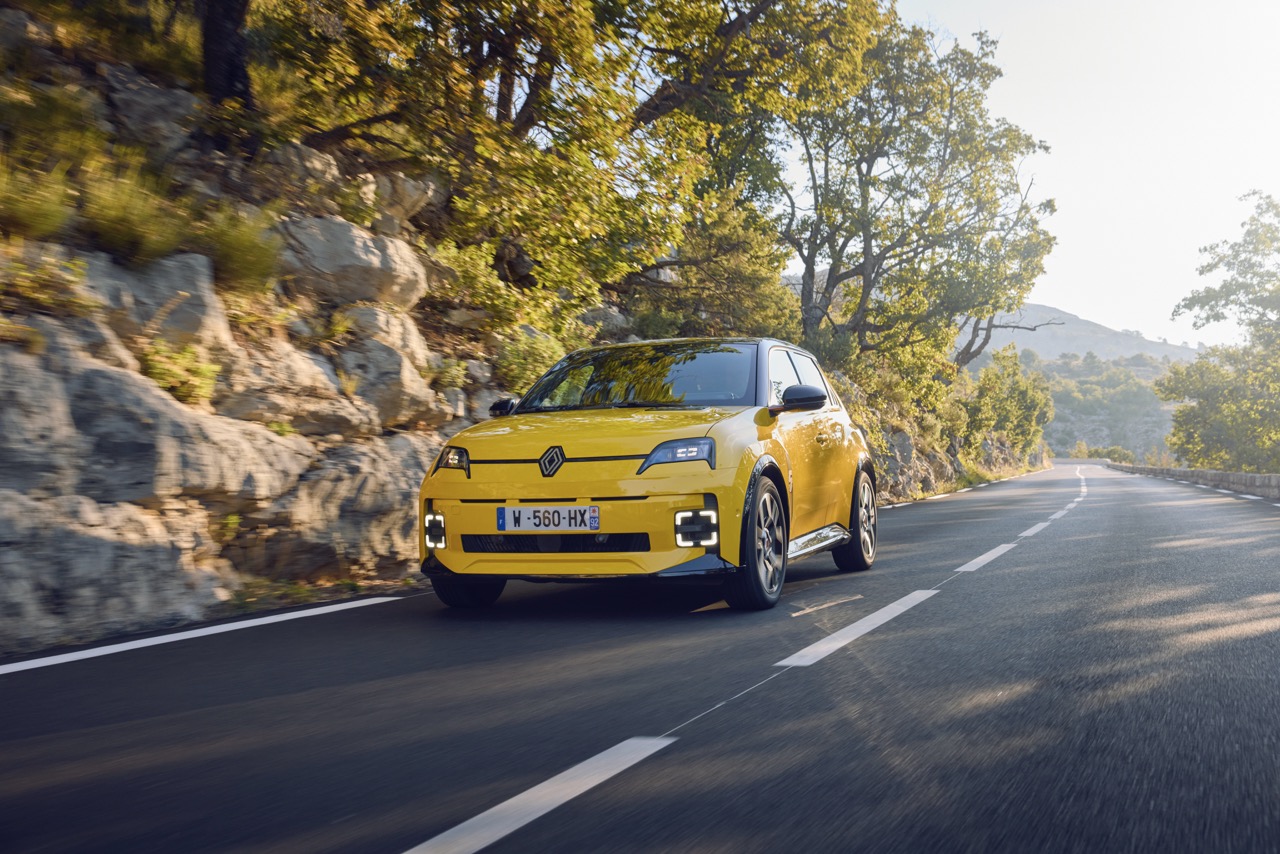 Renault 5 E-Tech First Drive: Vive la Révolution