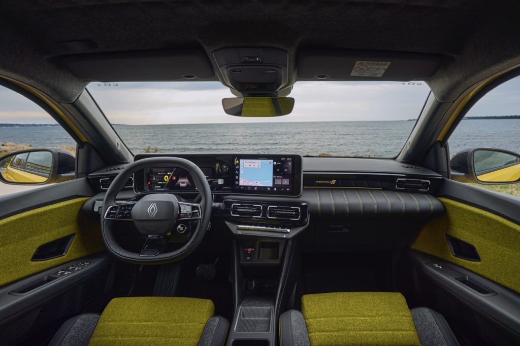 Renault 5 E-Tech interior