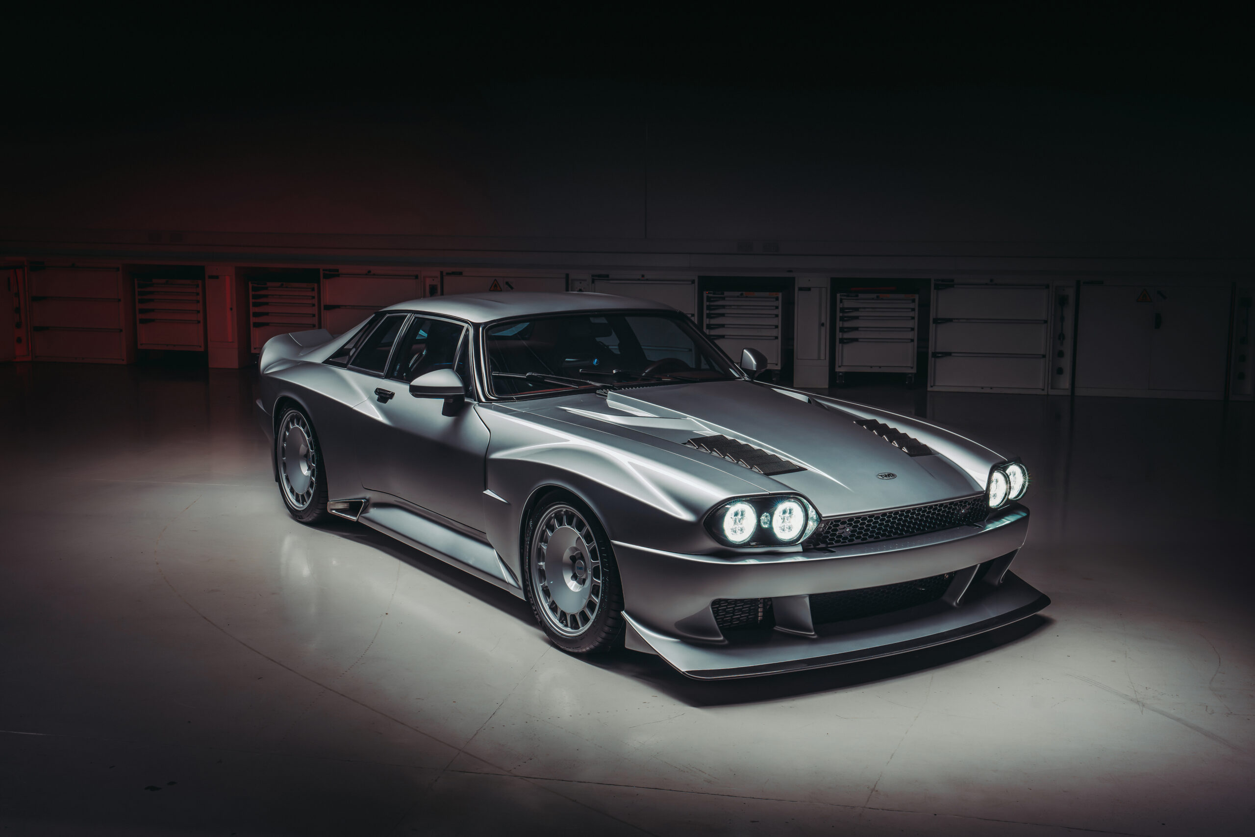 TWR Returns with the SuperCat, a Jaguar XJ-S for Road and Track