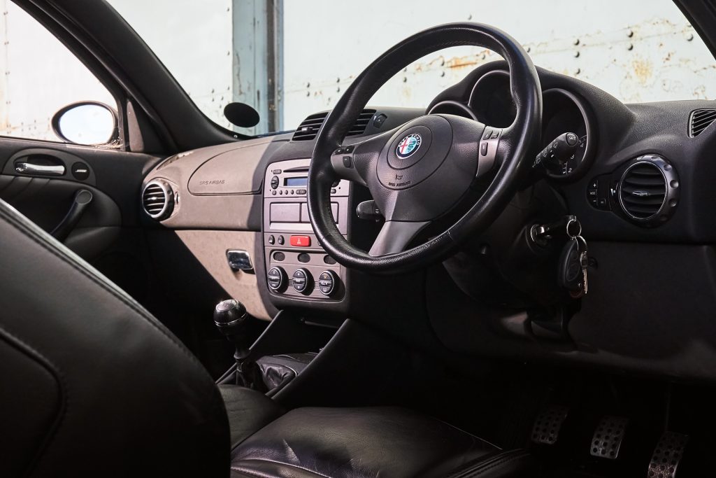 Alfa Romeo 147 interior