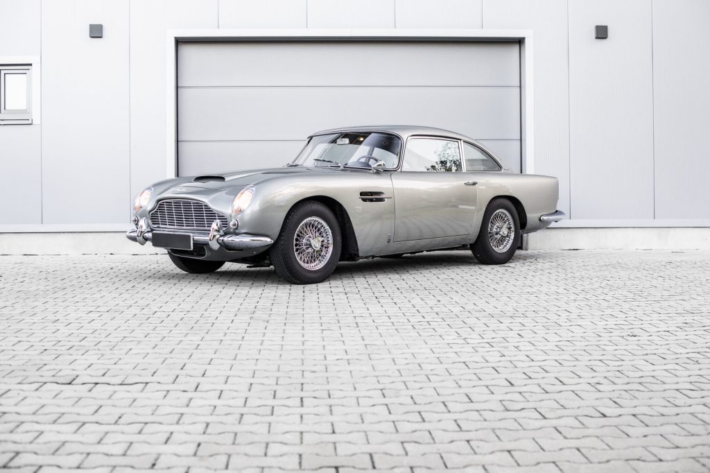 1965-Aston-Martin-DB5 front three quarter