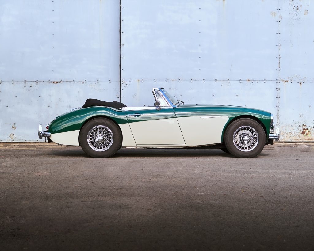 Austin-Healey 3000 profile