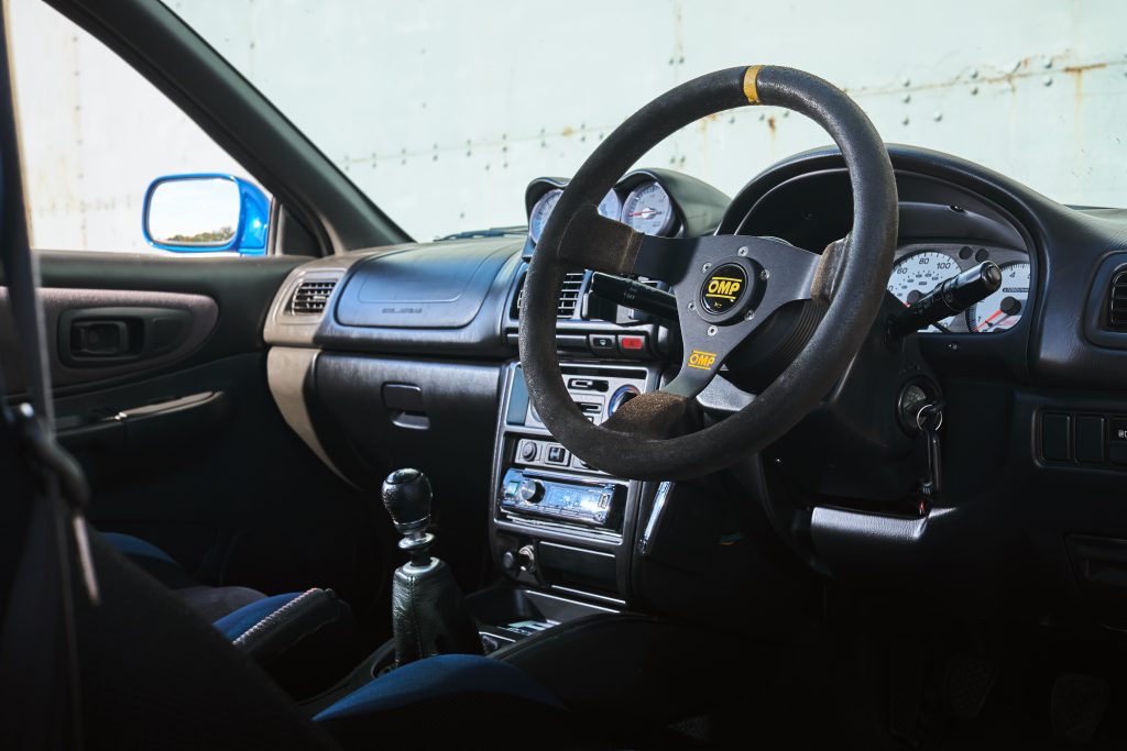 Subaru Impreza P1 interior