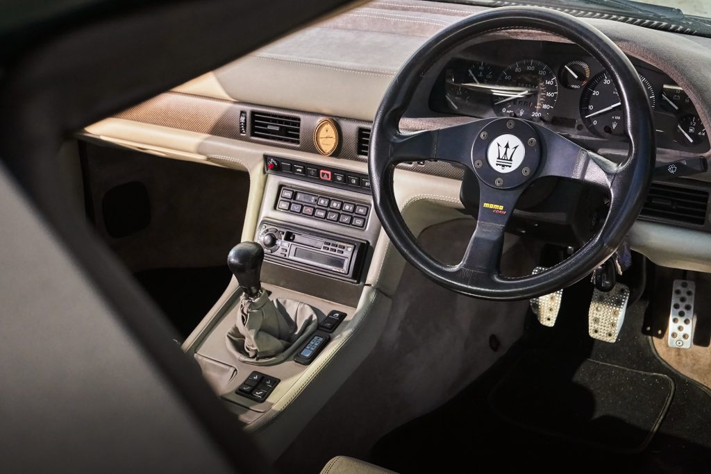 Maserati Ghibli interior