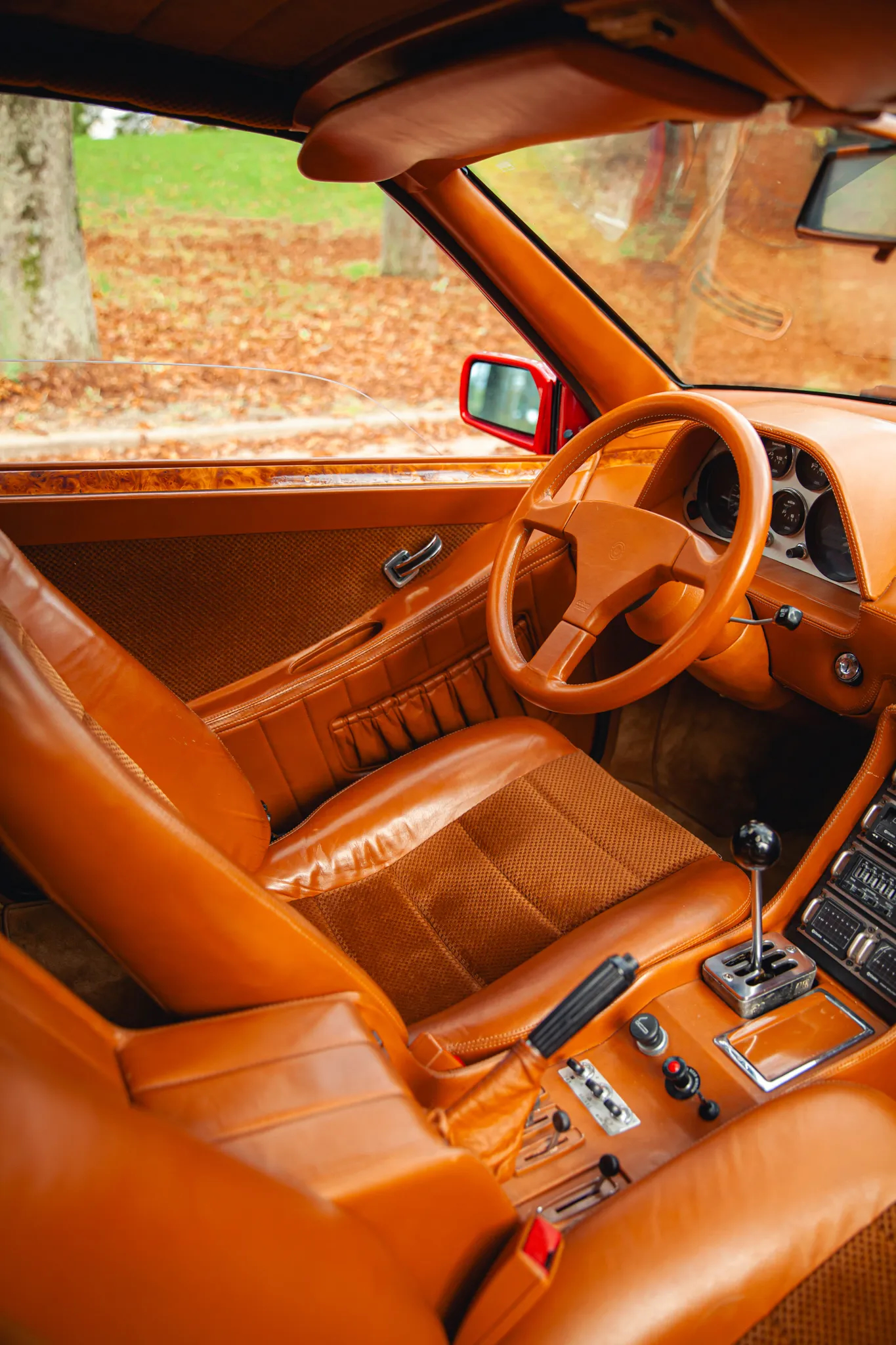 Sbarro-Super-Eight-Custom-Ferrari-Hatchback interior